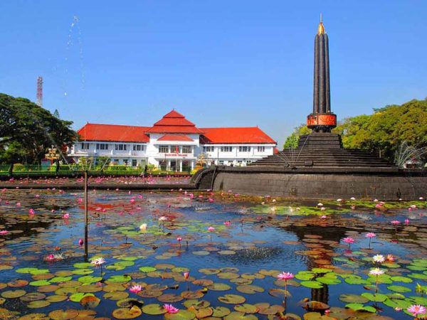 PAKET WISATA BATU - MALANG 3D2N