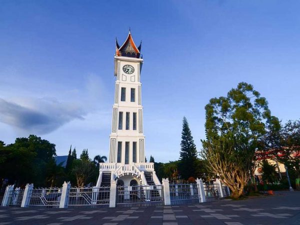 PAKET WISATA BUKITTINGGI PADANG 4D3N