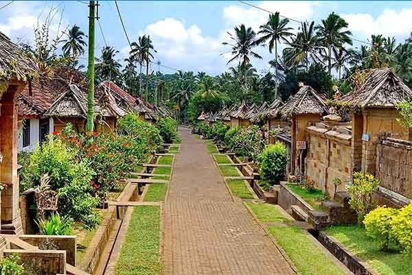 PAKET TOUR BALI 4D3N PENGLIPURAN