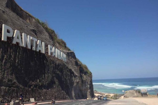 PAKET TOUR BALI 5D4N PANTAI PANDAWA