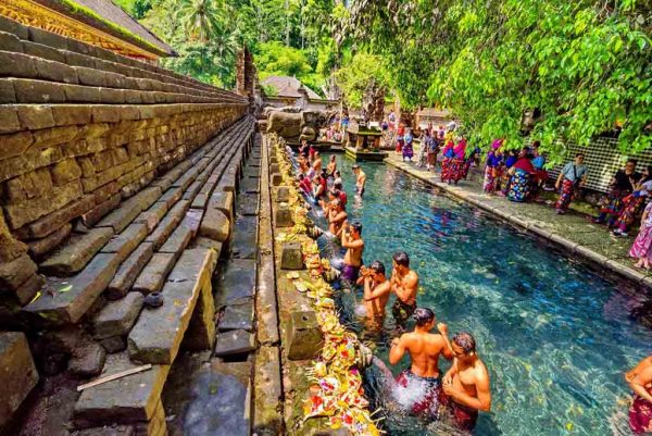 PAKET TOUR BALI 5D4N TAMPAK SIRING